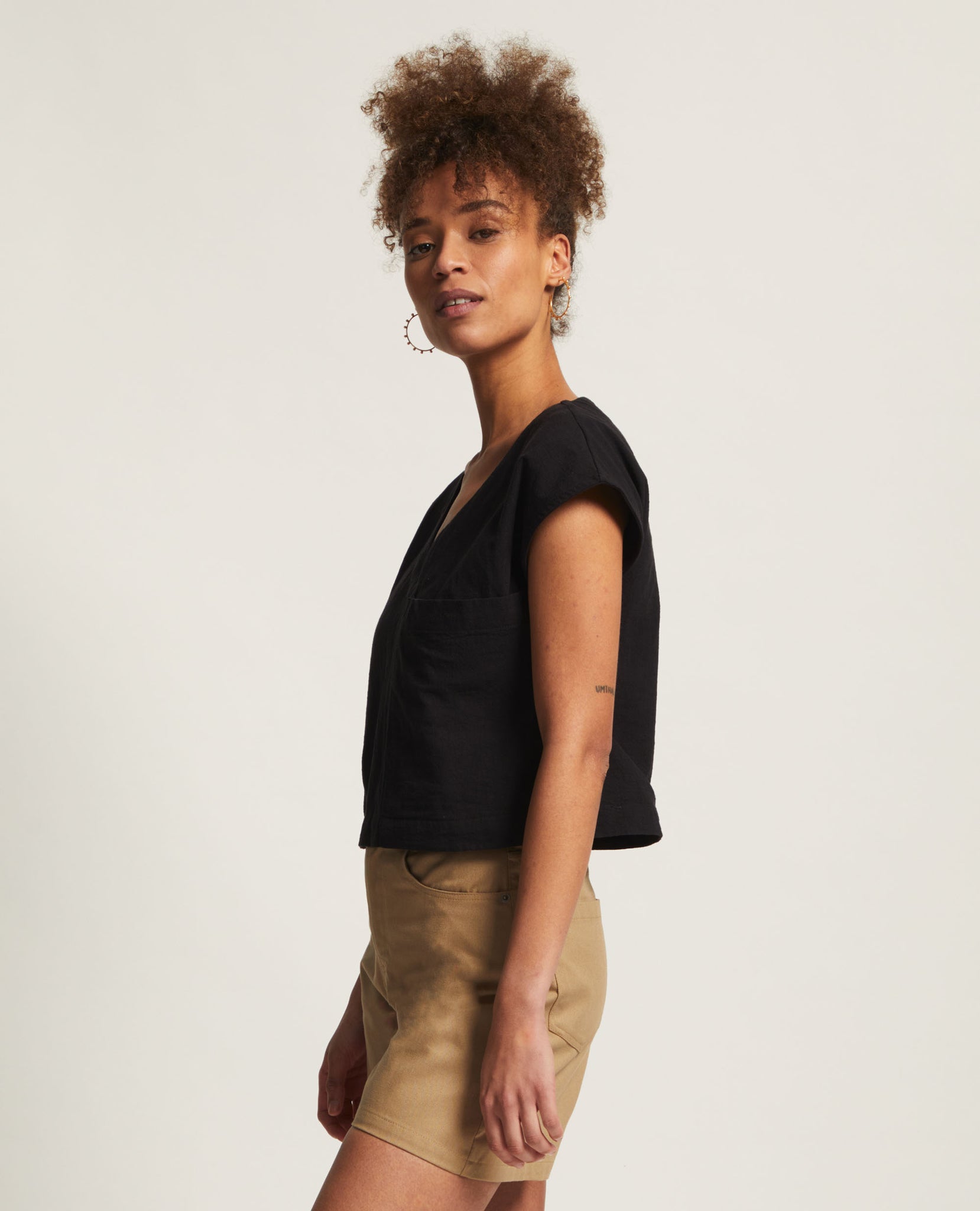 Fawn | Cropped Blouse with Square Pocket